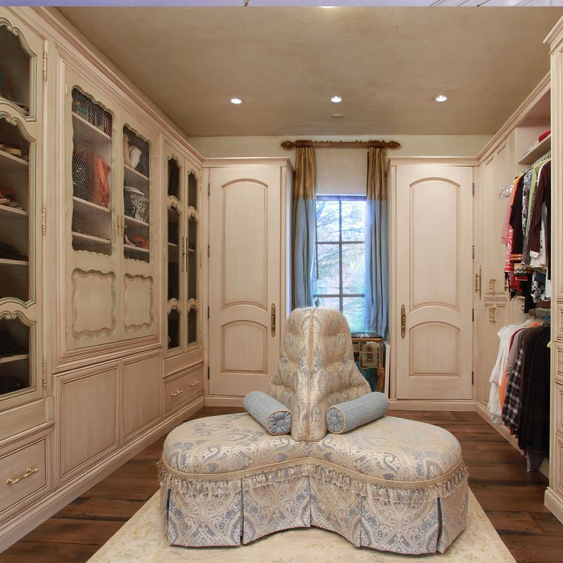 luxury closet